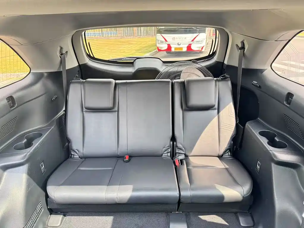 Toyota Highlander — миниатюра 8