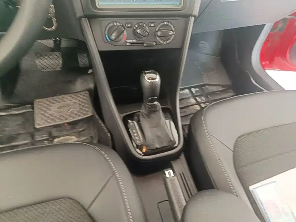 Skoda Rapid Spaceback — миниатюра 14