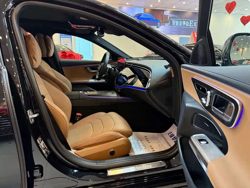Mercedes-Benz E-Class New Energy — миниатюра 14