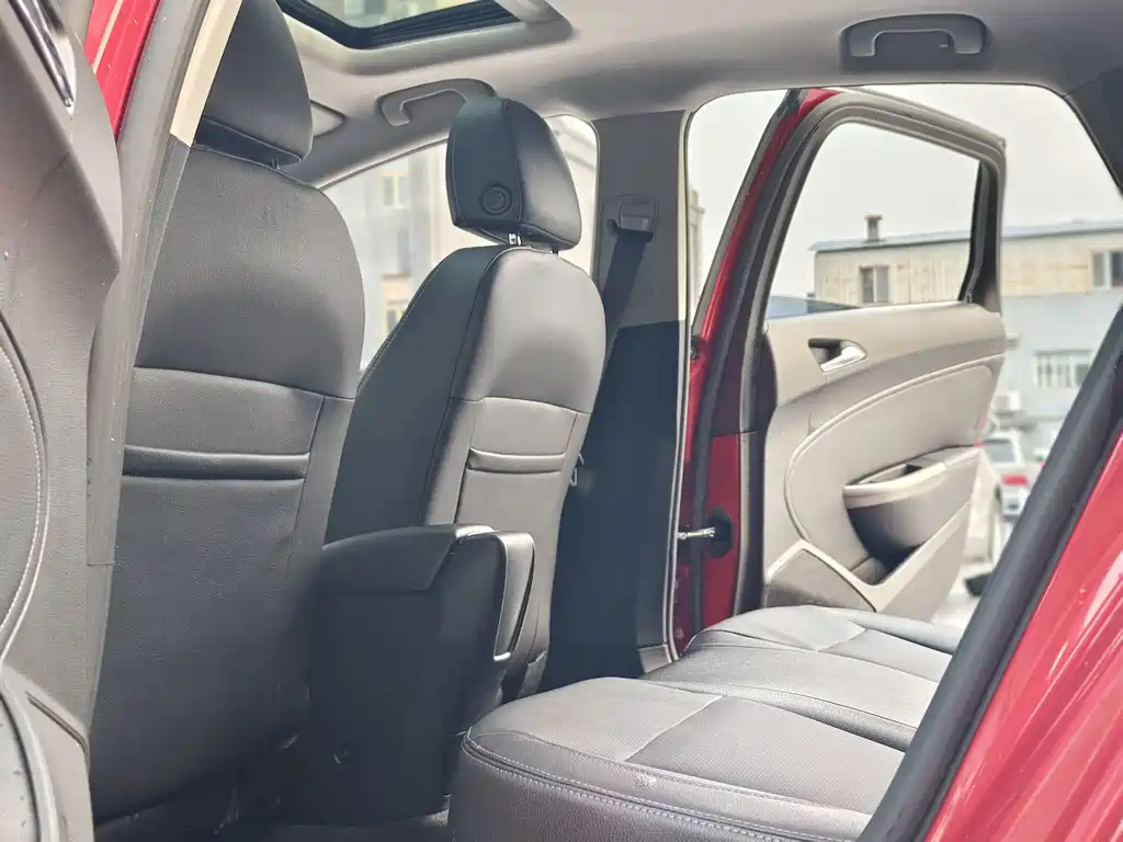 Buick Excelle — миниатюра 12