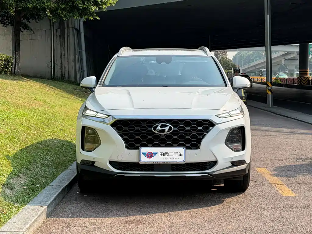 Hyundai Santa Fe — миниатюра 2