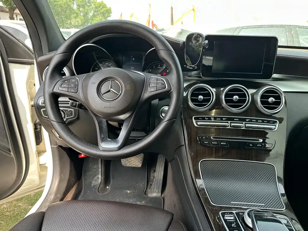 Mercedes-Benz GLC — миниатюра 9