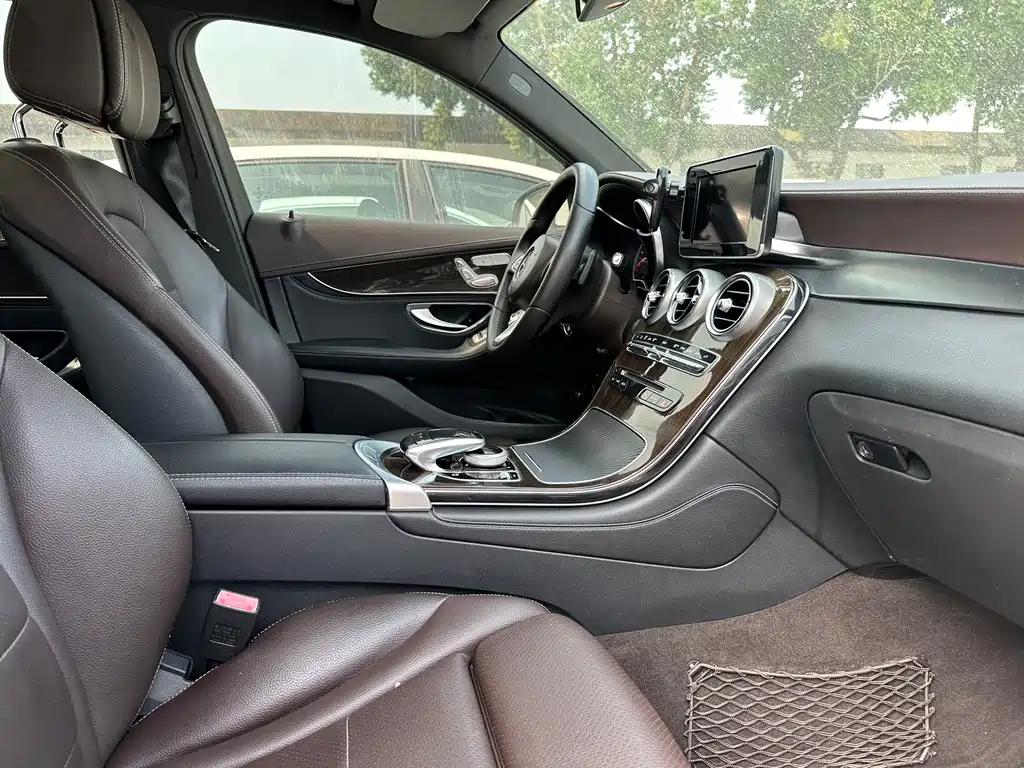 Mercedes-Benz GLC — миниатюра 15