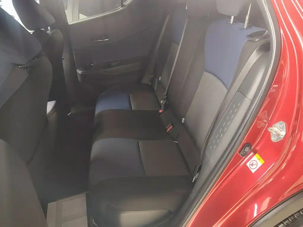 Toyota C-HR — миниатюра 17