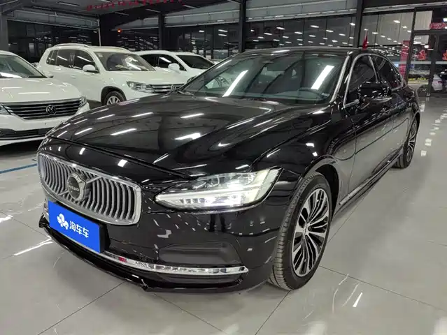 VOLVO S90 2024