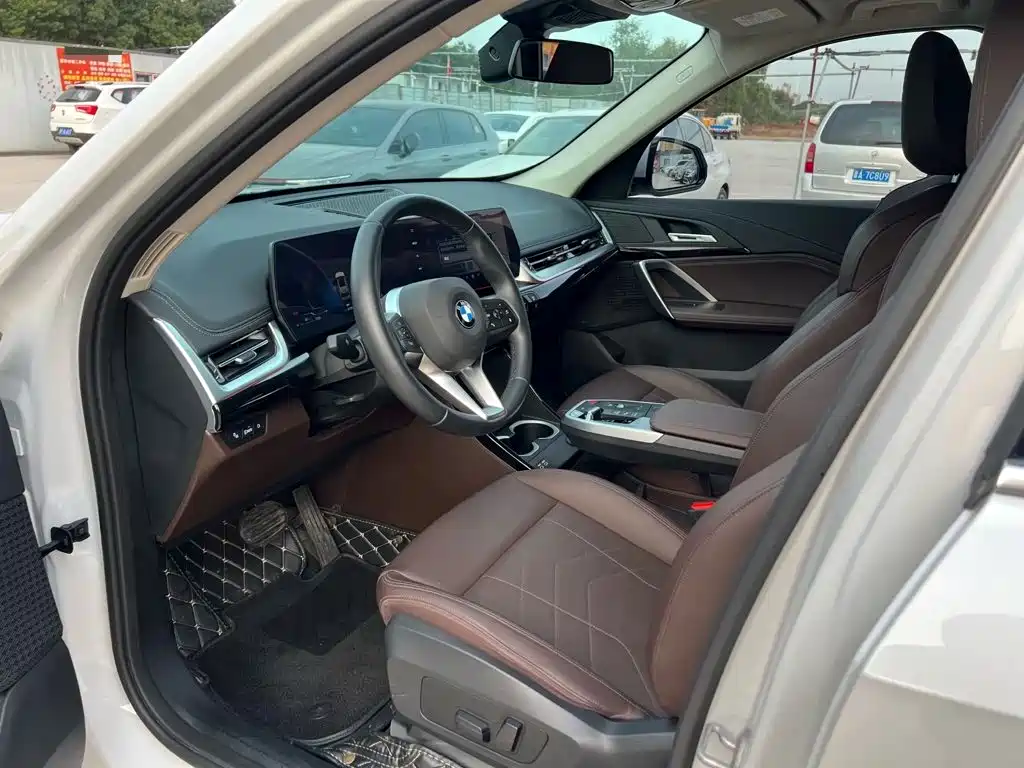BMW X1 — миниатюра 14