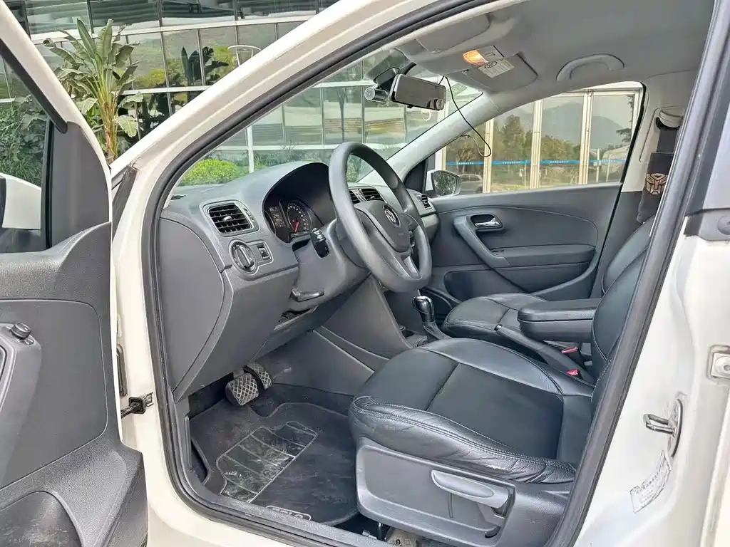 Volkswagen Polo — миниатюра 4