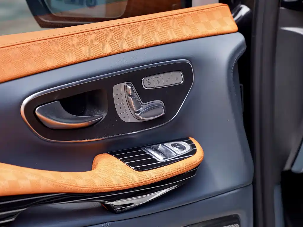 Mercedes-Benz V-Class — миниатюра 16