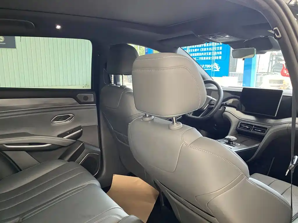 BYD L DM-i — миниатюра 9