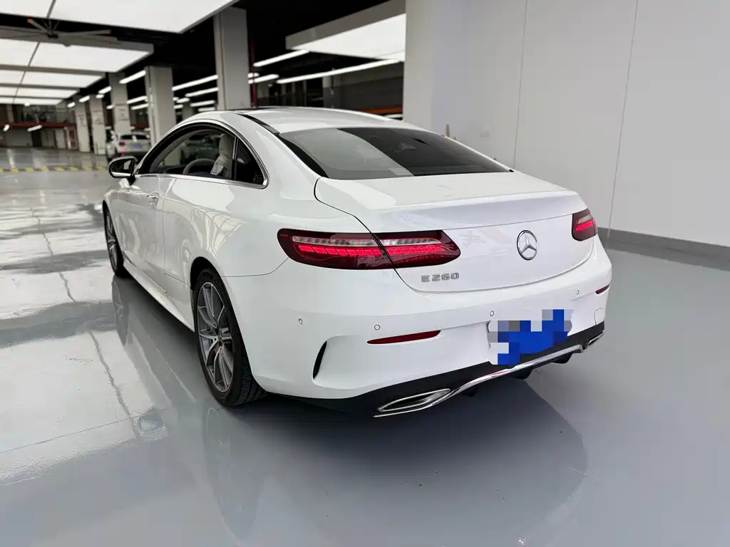 Mercedes-Benz E-Class (Import) — миниатюра 17