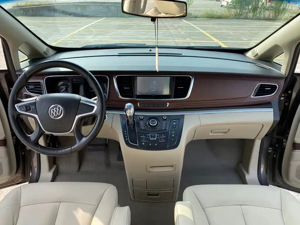 Buick GL8 — миниатюра 5