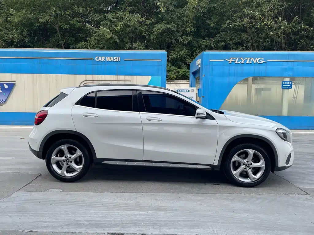 Mercedes-Benz GLA — миниатюра 4
