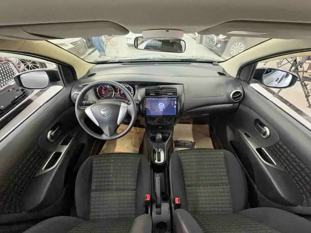 Nissan Livina — миниатюра 12
