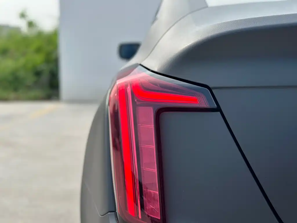 Cadillac CT5 — миниатюра 20