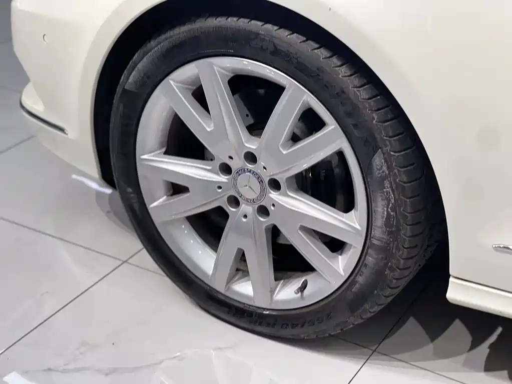 Mercedes-Benz CLS — миниатюра 9
