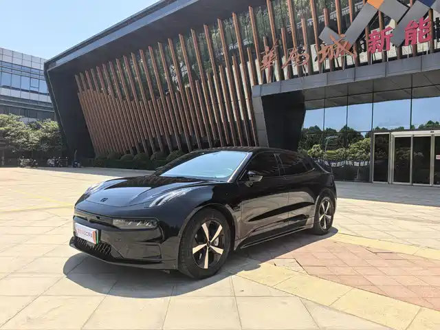 2023 Zeekr 001
