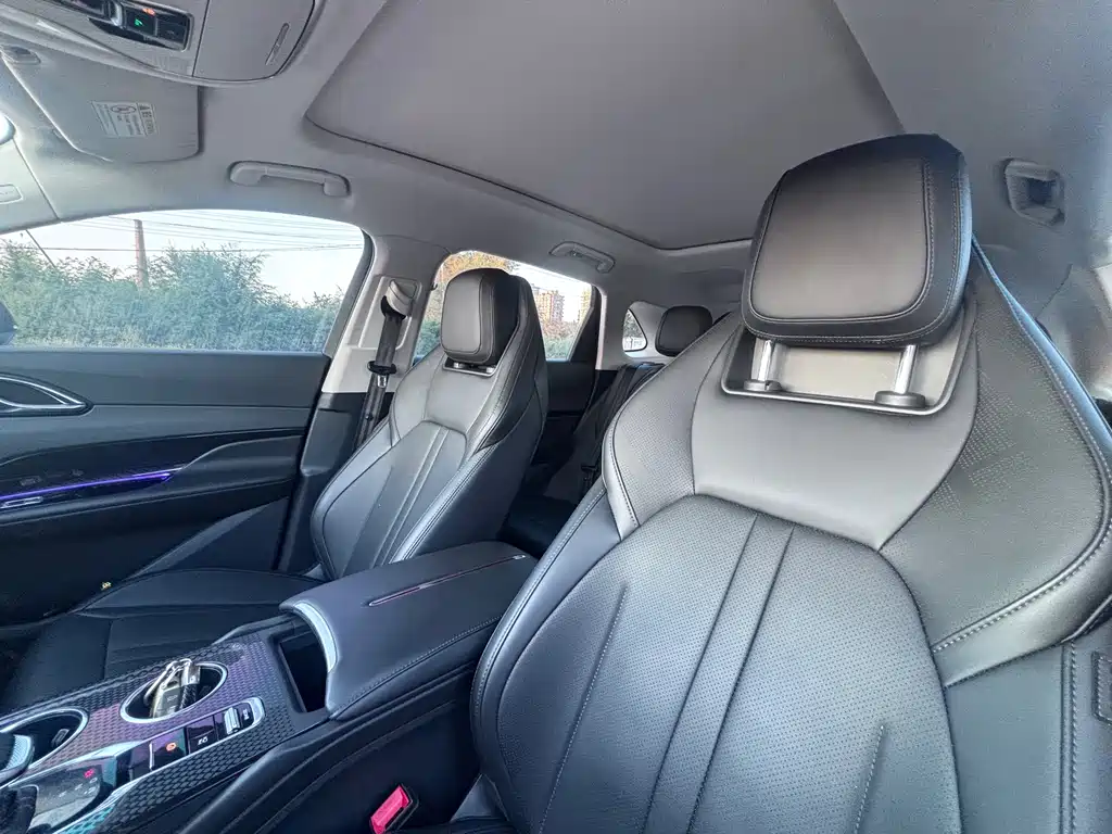 Hongqi Hongqi HS3 — миниатюра 11