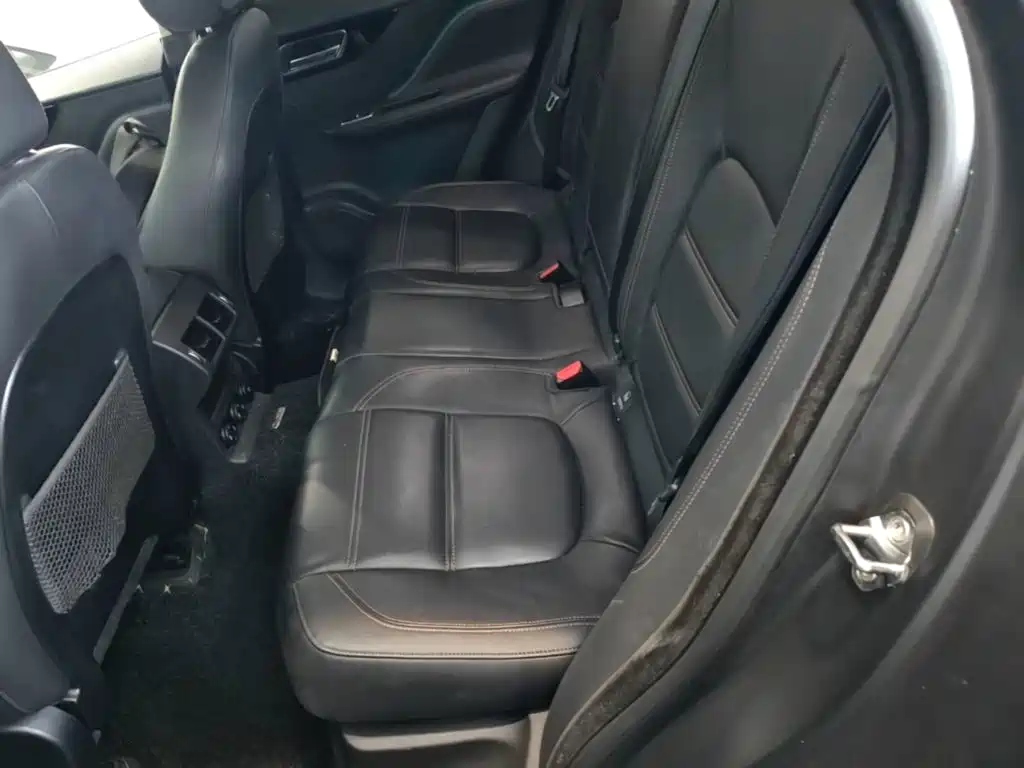 Jaguar F-PACE — миниатюра 17
