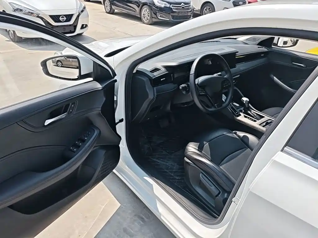 Roewe i5 — миниатюра 16