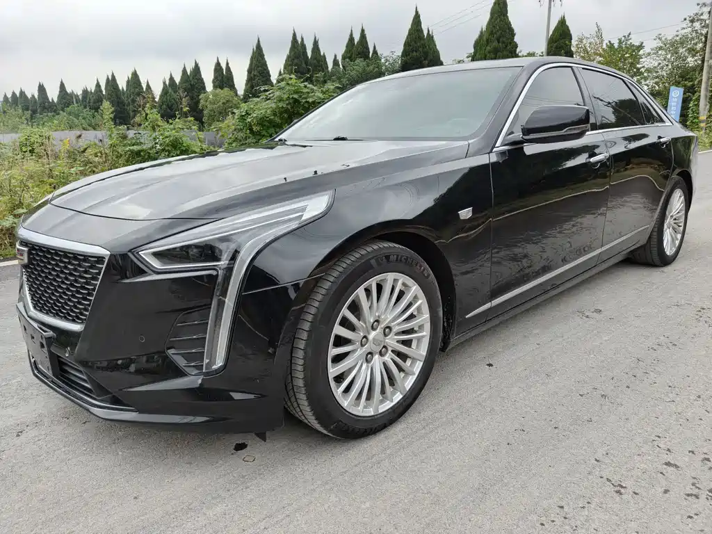 CADILLAC CT6