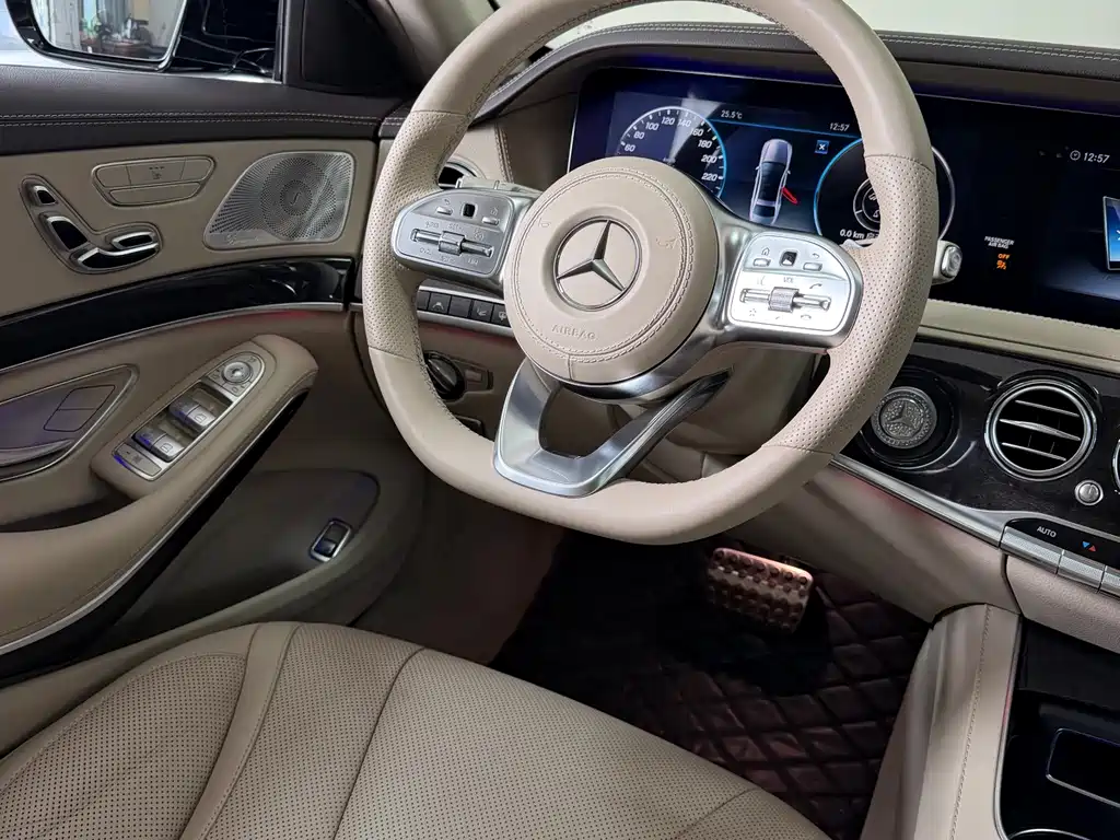 Mercedes-Benz S-Class — миниатюра 9