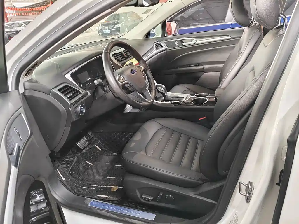 Ford Mondeo — миниатюра 4
