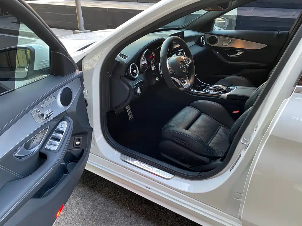 MERCEDES-BENZ C CLASS AMG