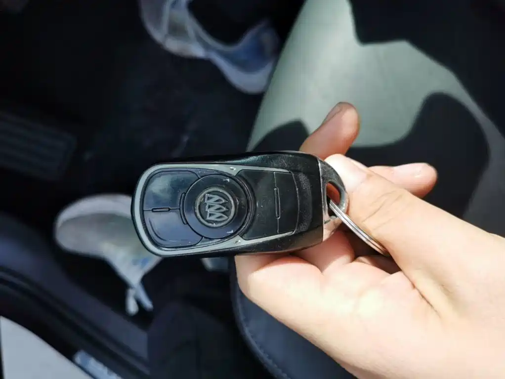 Buick LaCrosse — миниатюра 9