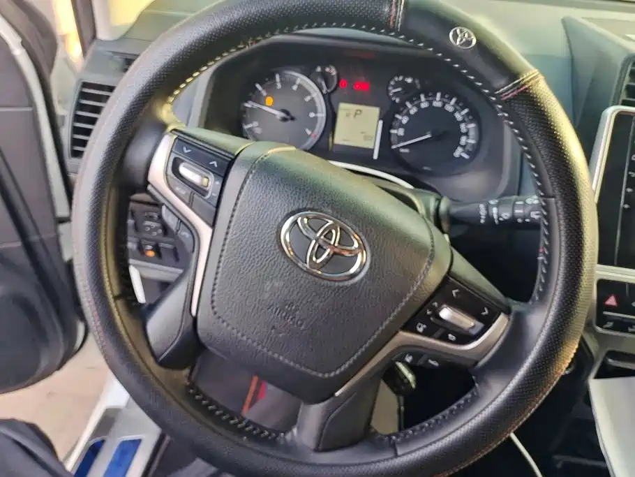 Toyota Prado — миниатюра 15