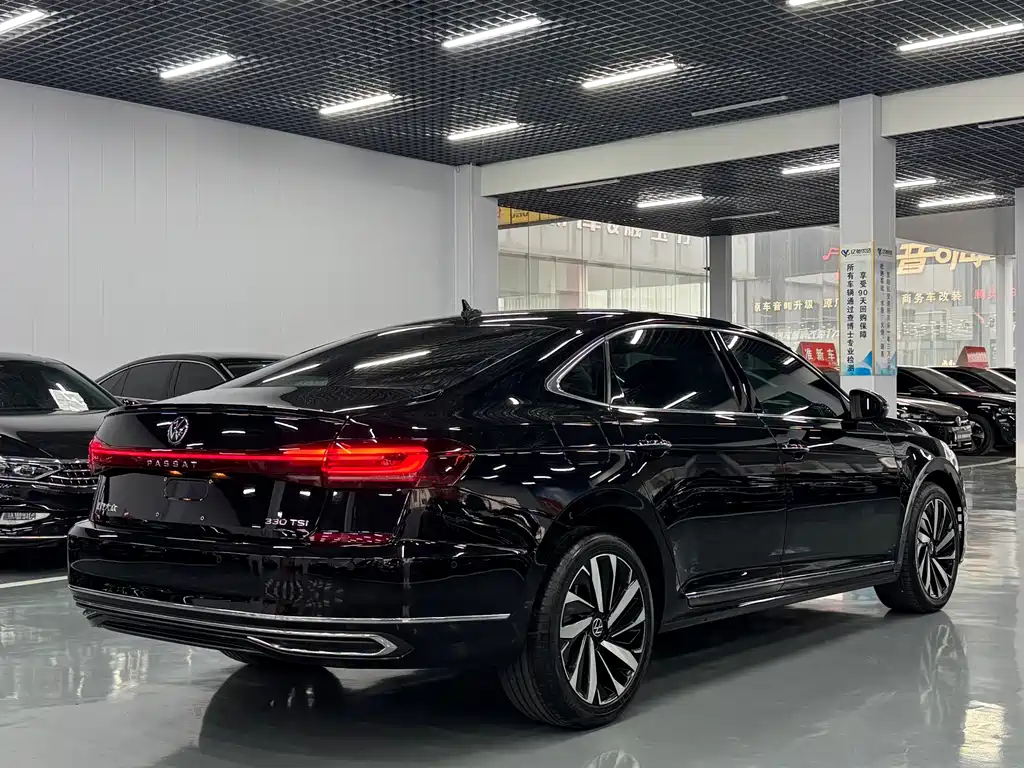 Volkswagen Passat — миниатюра 10