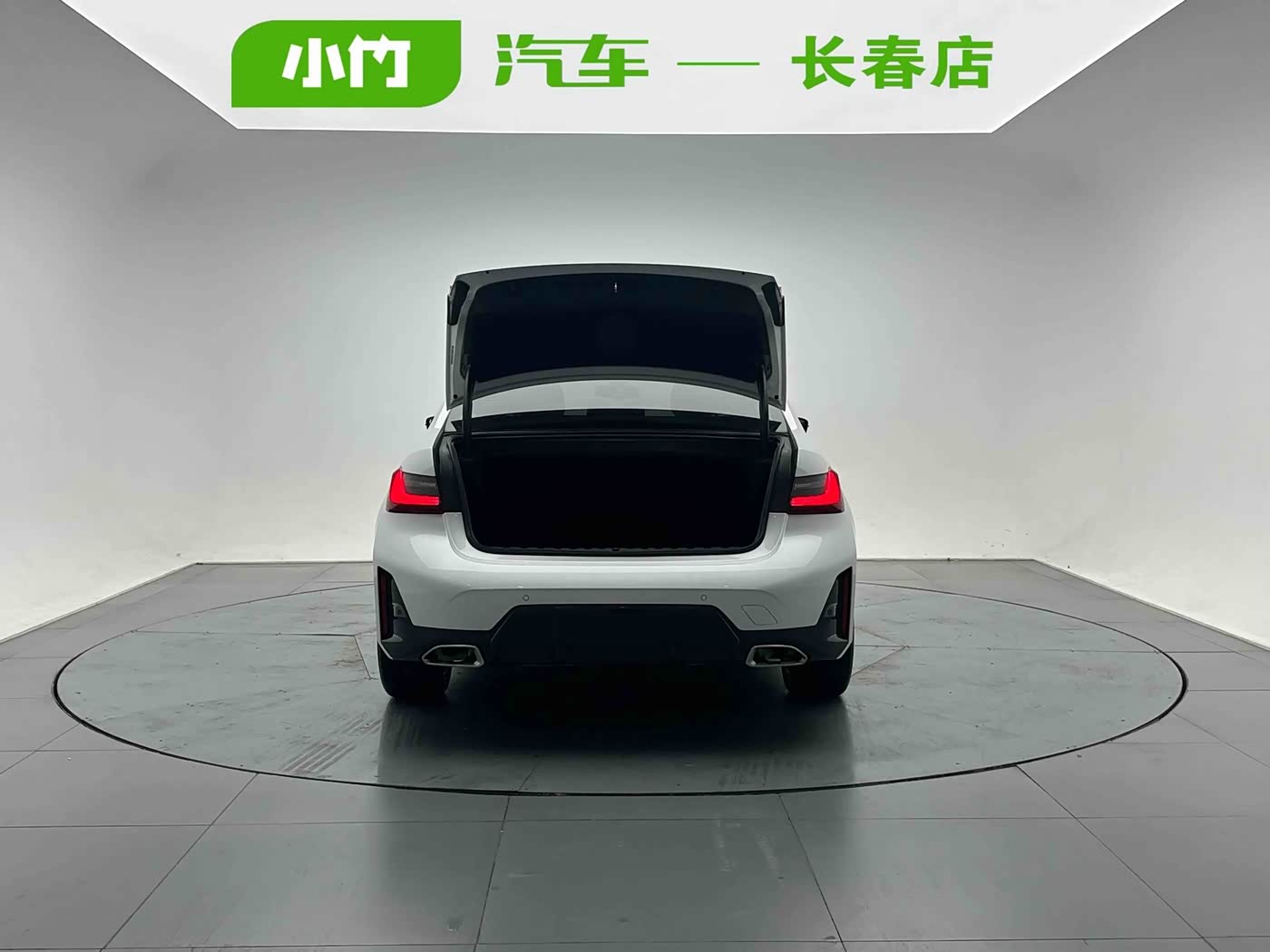 BMW 3 Series 2.0 л 2023 г. Белый, пробег 10800 км