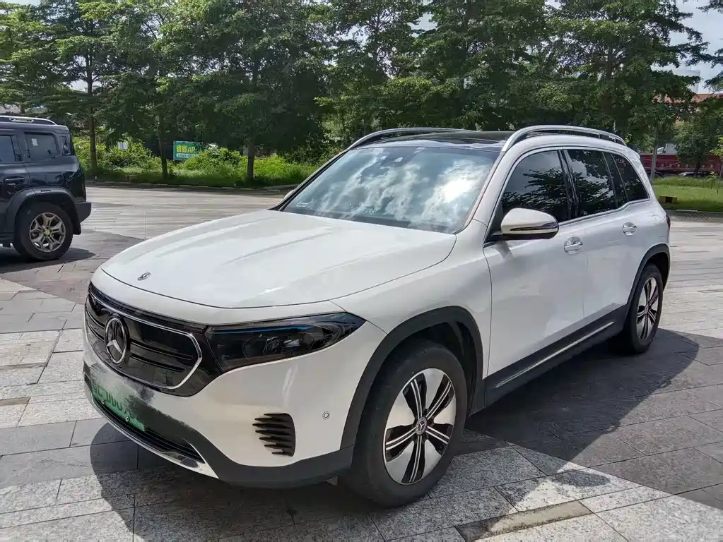 Mercedes-Benz EQB