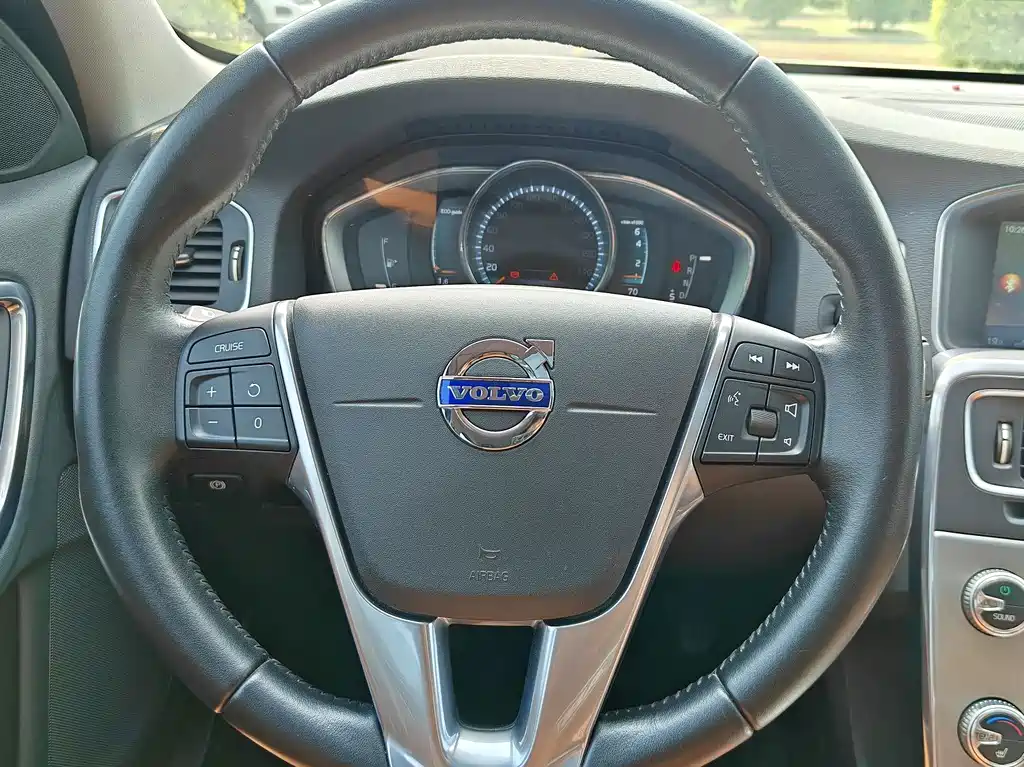 Volvo S60 — миниатюра 20