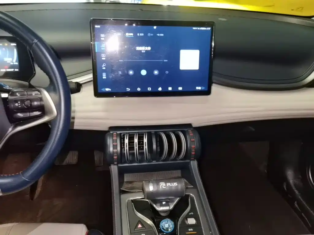 BYD Yuan Plus — миниатюра 13