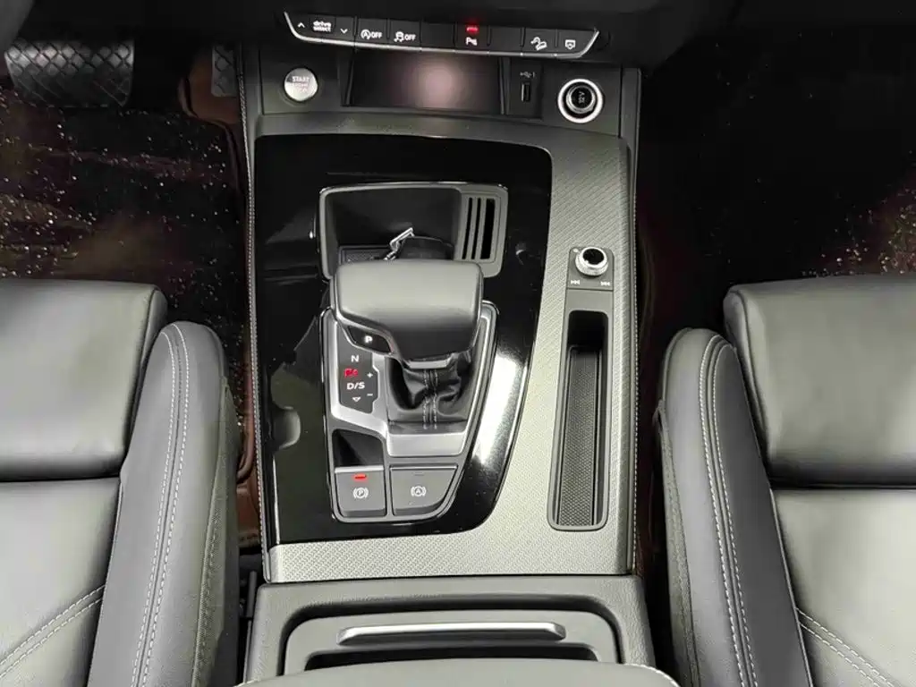 Audi Q5L — миниатюра 22