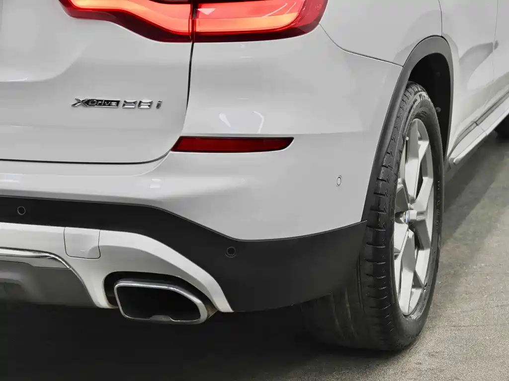 BMW X3 — миниатюра 13
