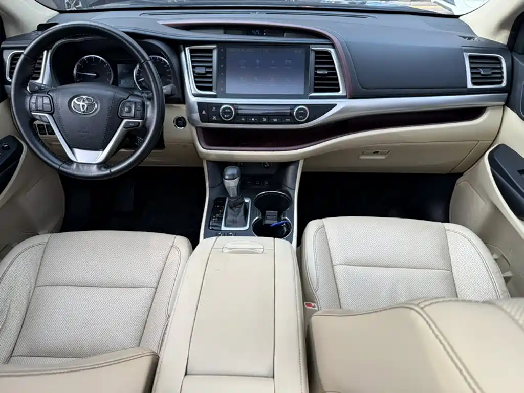 Toyota Highlander — миниатюра 8