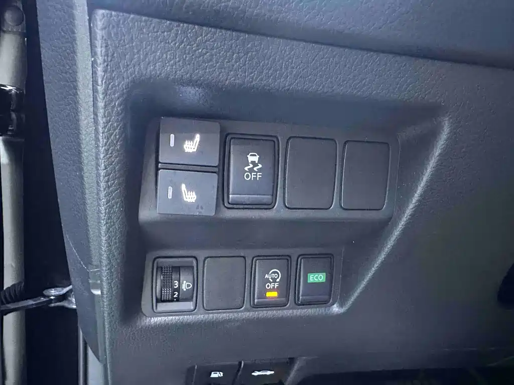 Nissan X-Trail — миниатюра 18