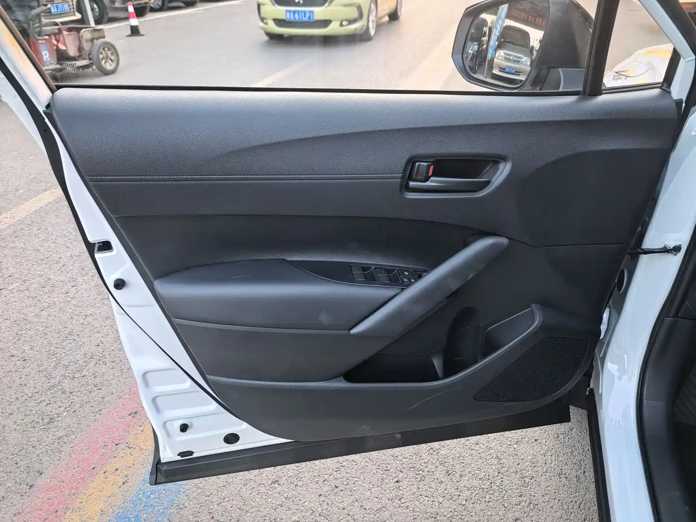 Toyota Corolla id 4617094 из Китая 11