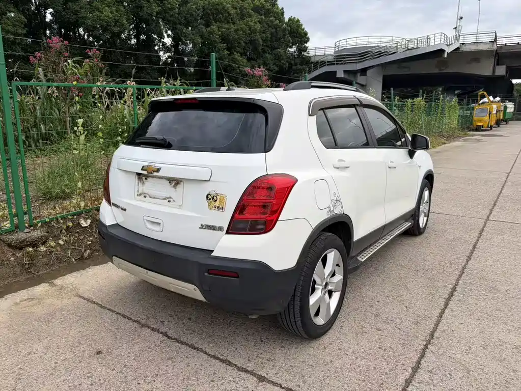 Chevrolet Trax — миниатюра 16