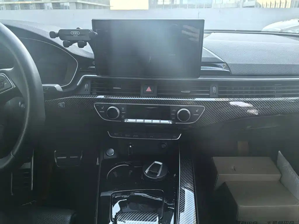 Audi A4L — миниатюра 12