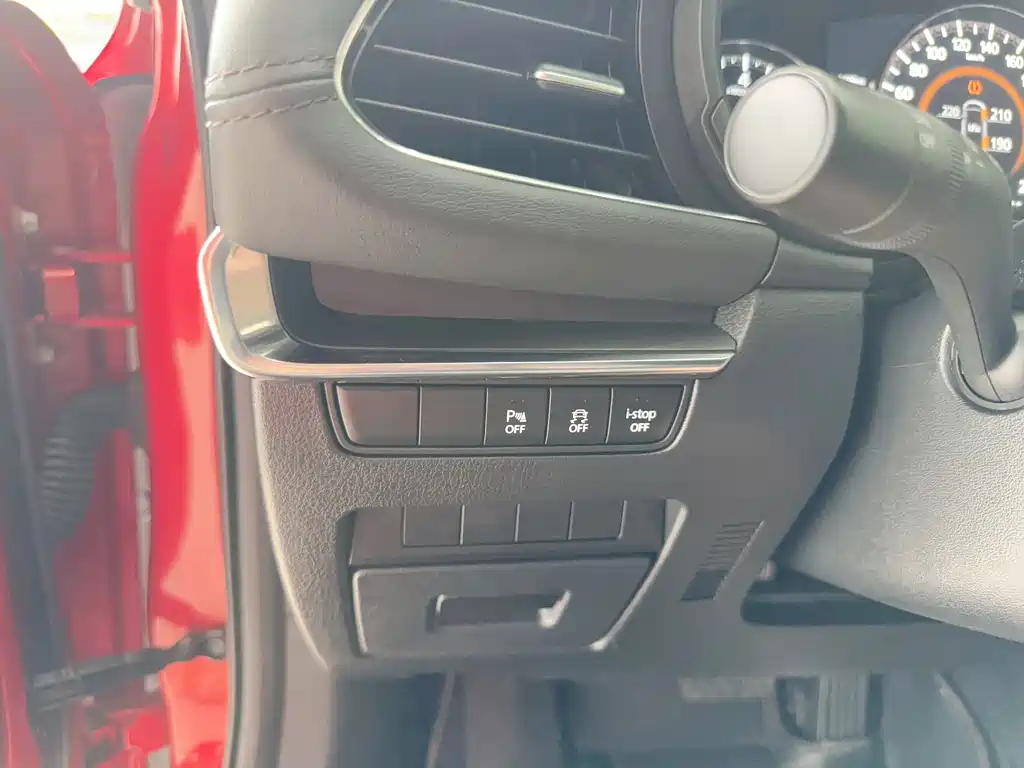 Mazda 3 Axela — миниатюра 14