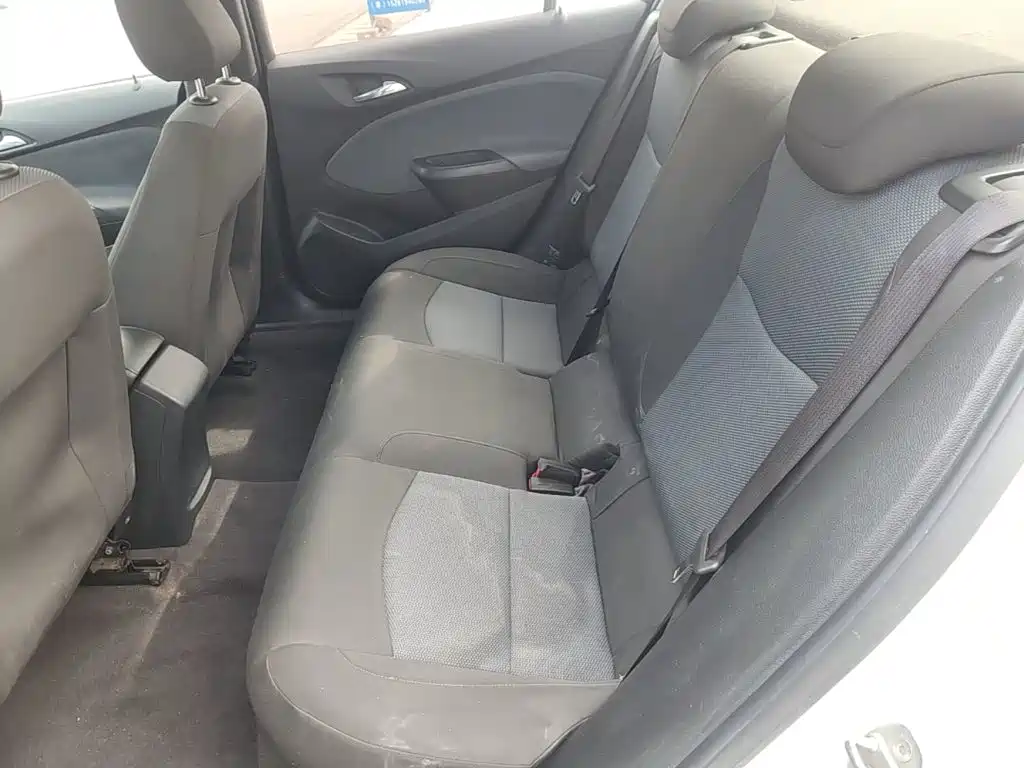 Chevrolet Cruze — миниатюра 17