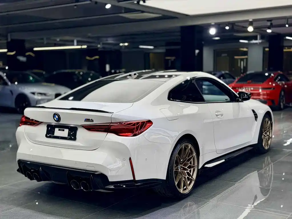 BMW M4 2024 M4 M xDrive