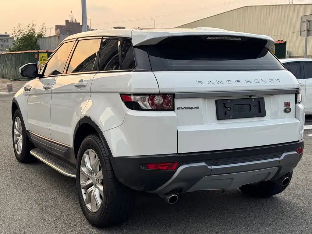 Land Rover Evoque — миниатюра 7