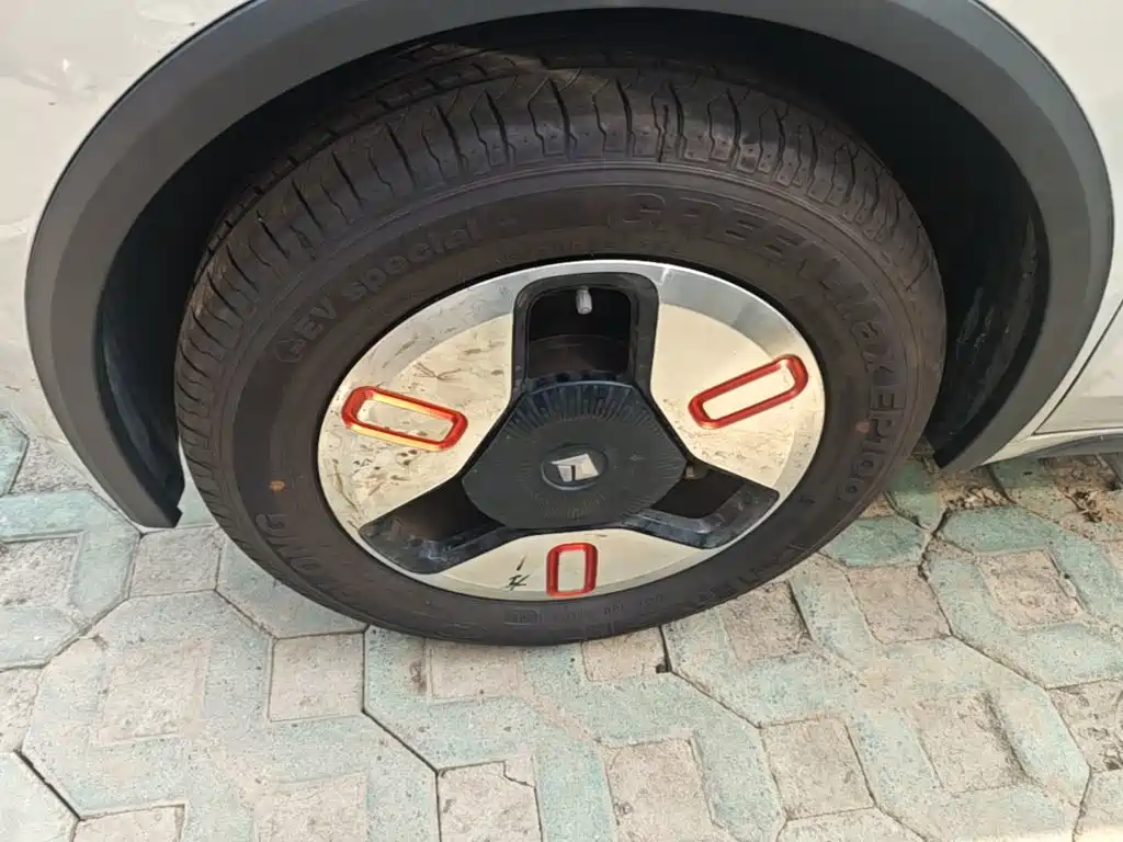 Baojun KiWi EV — миниатюра 23