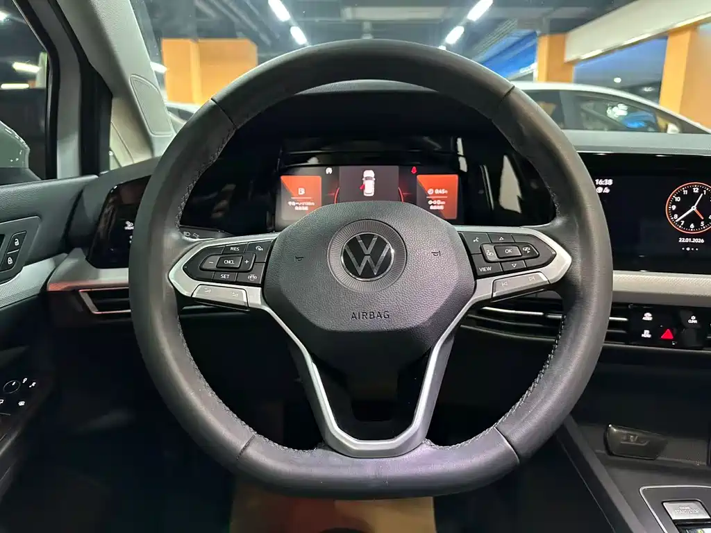 Volkswagen Golf 2023 280TSI DSG Pro