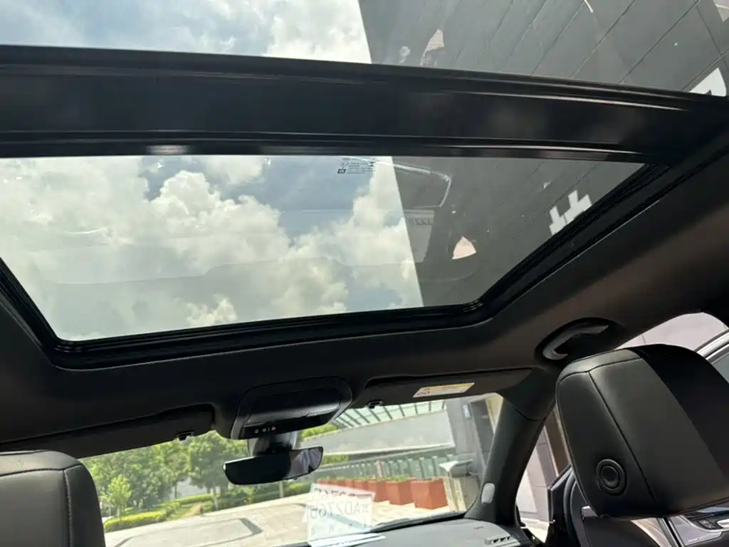 Cadillac XT6 — миниатюра 23