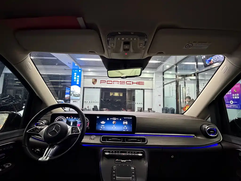 MERCEDES-BENZ V CLASS