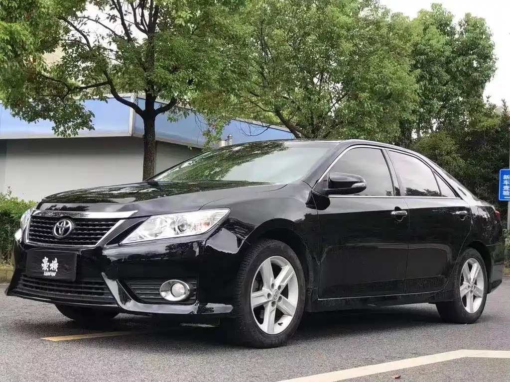 Купить Toyota Camry